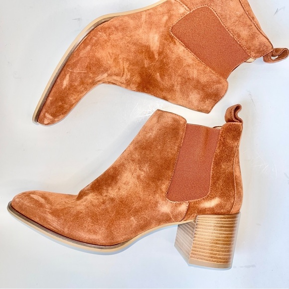 Everlane Suede Pointed Toe Short Boot - Picture 7 of 11